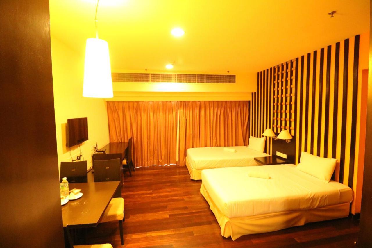 Raintree Resort Suites Petaling Jaya Zewnętrze zdjęcie