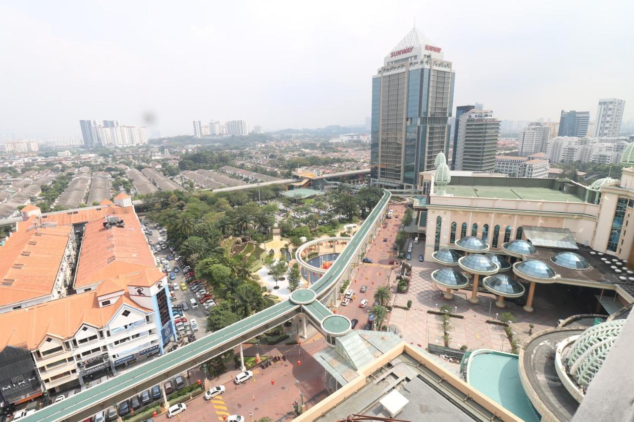 Raintree Resort Suites Petaling Jaya Zewnętrze zdjęcie