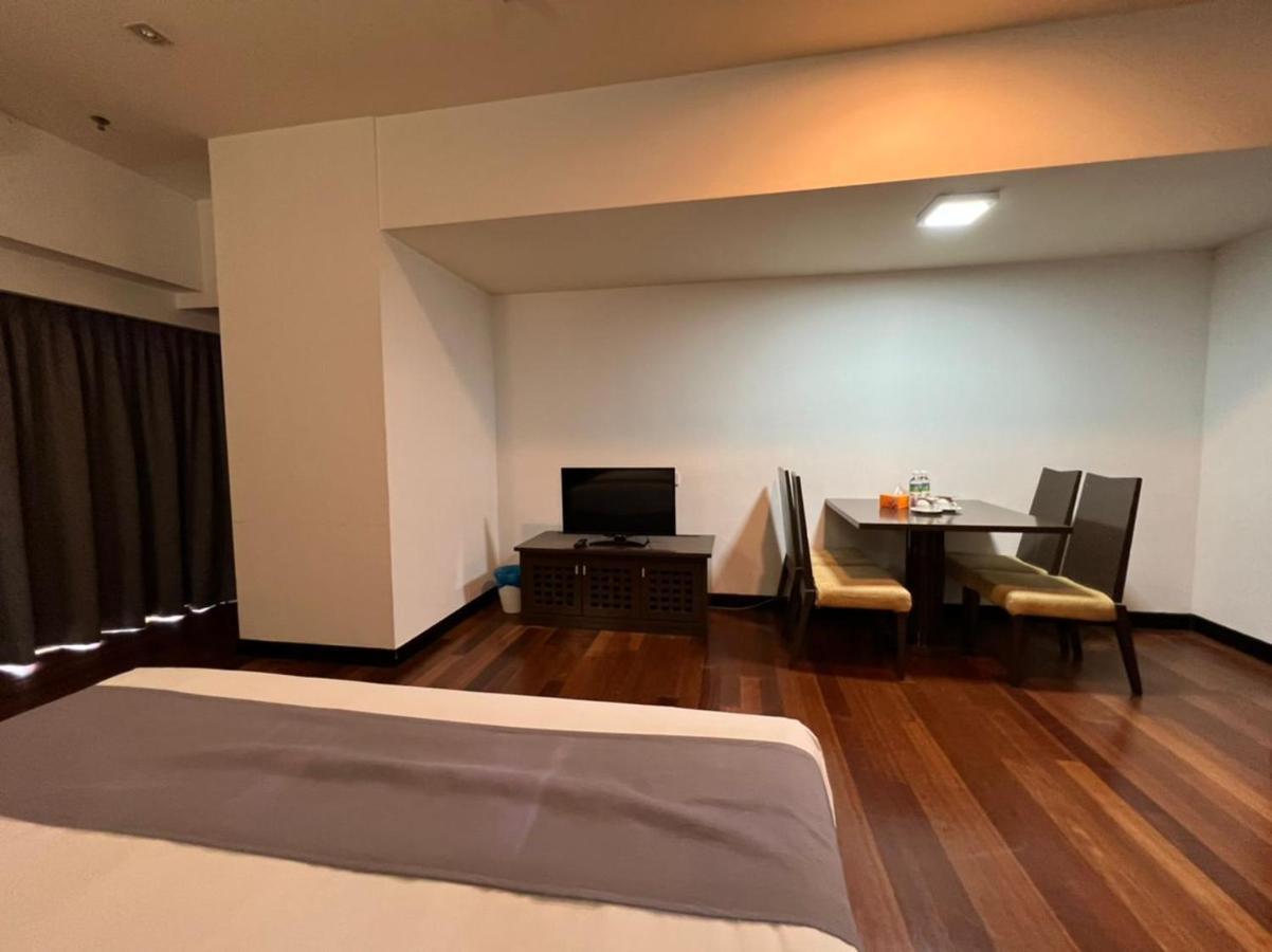 Raintree Resort Suites Petaling Jaya Zewnętrze zdjęcie